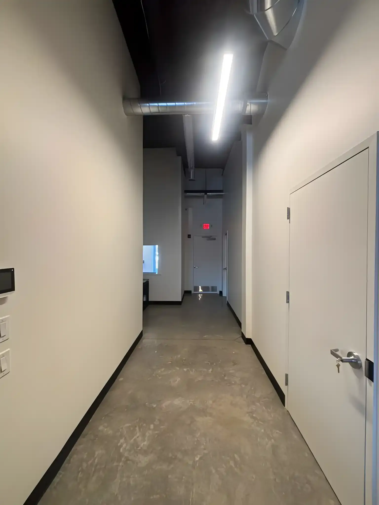 Interior room finish 28