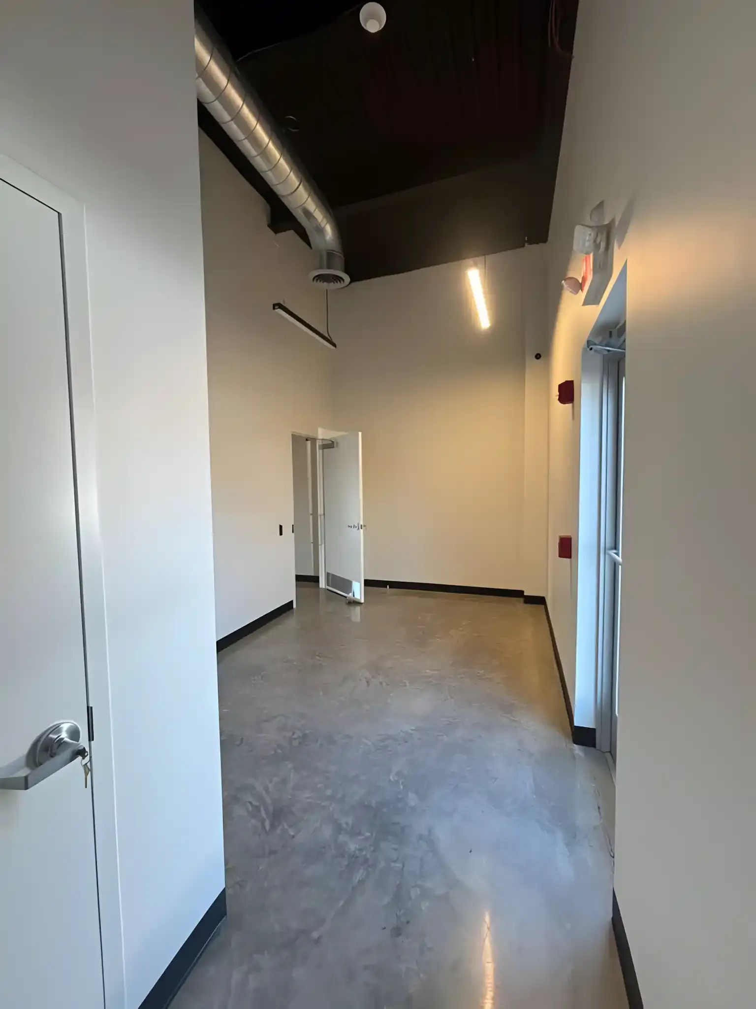 Interior room finish 31